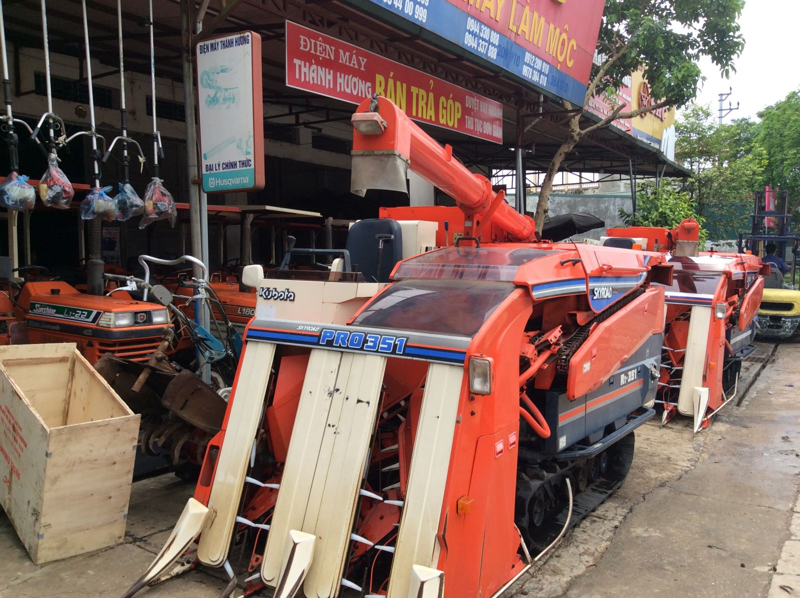 MÁY GẶT KUBOTA 351