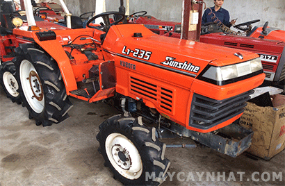 MÁY CÀY KUBOTA L1 - 235