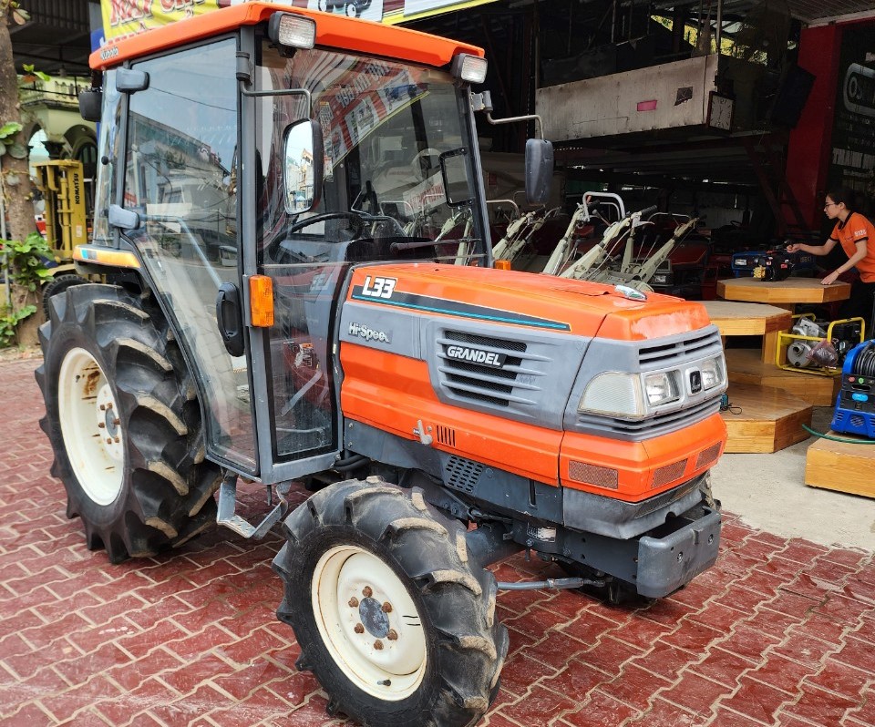 KUBOTA GL-33 (cabin)